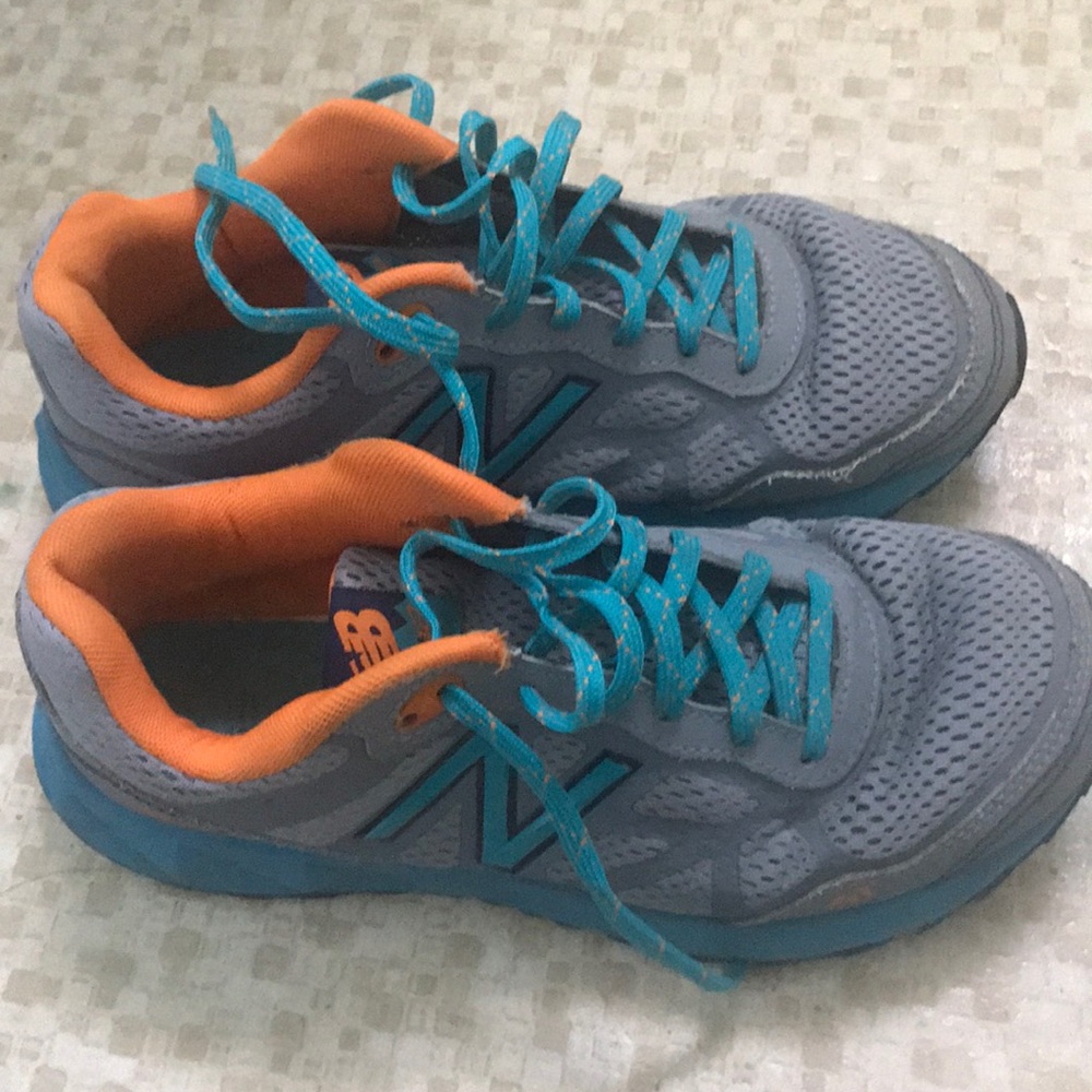 New balance 512 trail running tennis shoes